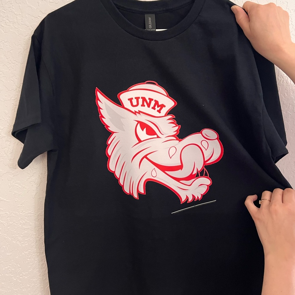 100% cotton Louis the lobo t shirt